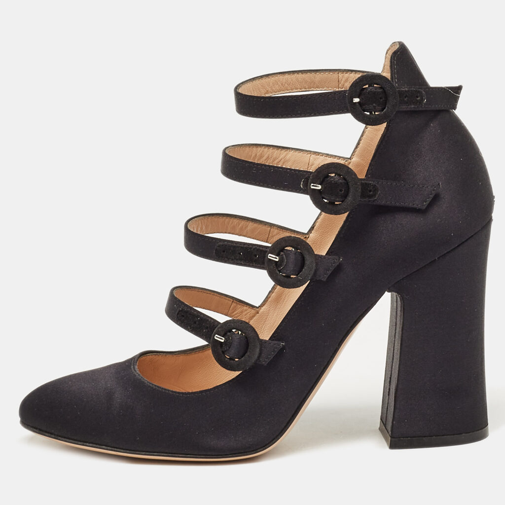 luxury-women-gianvito-rossi-used-shoes-p1103693-001 Gianvito Rossi Black Suede Strappy Pumps Size 38