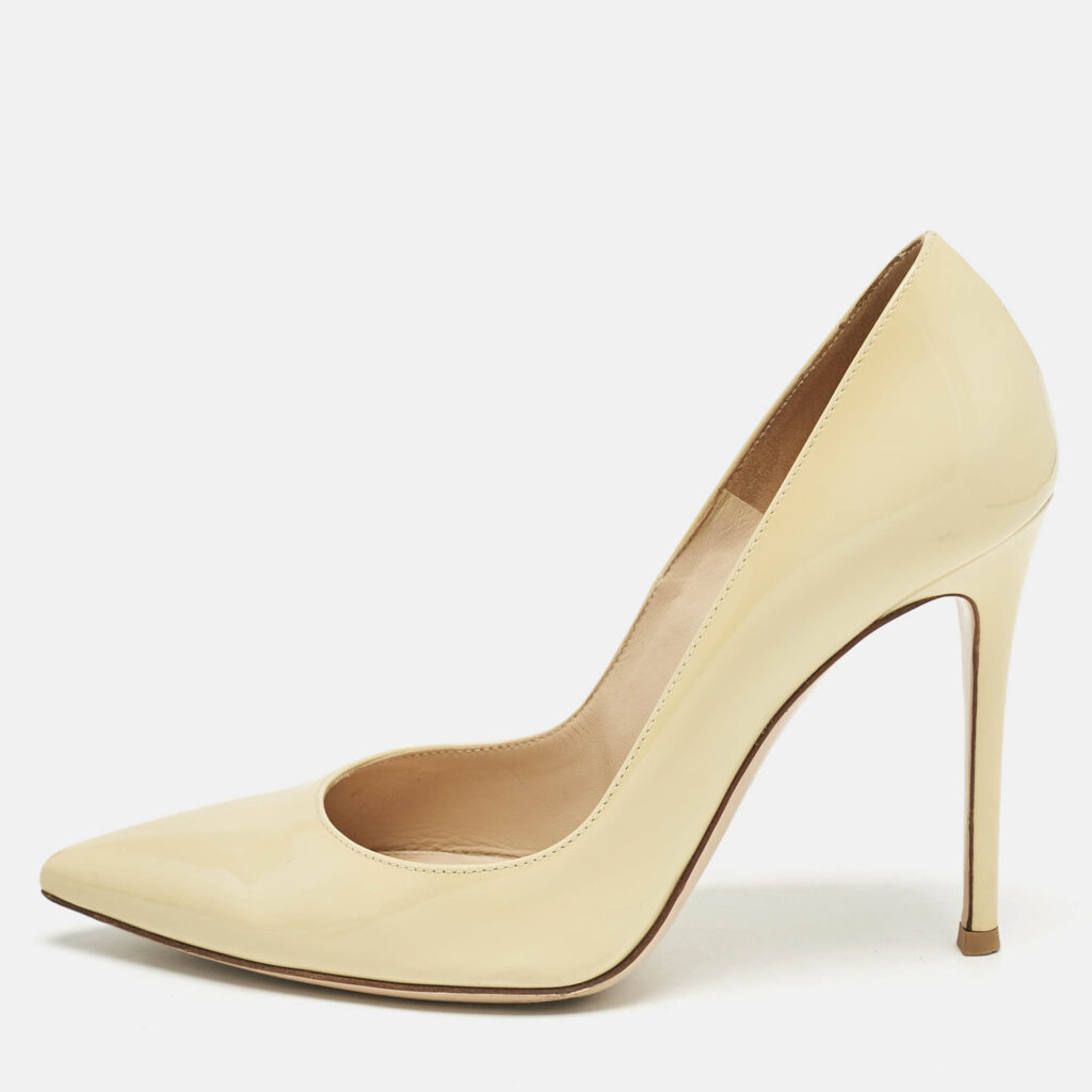luxury-women-gianvito-rossi-used-shoes-p1151988-010 Gianvito Rossi Beige Patent Leather Pointed Toe Pumps Size 39