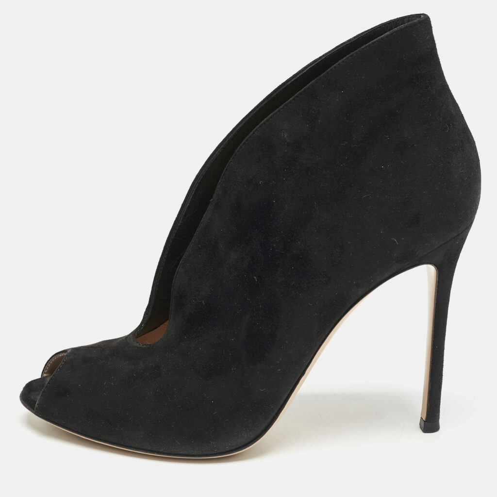 luxury-women-gianvito-rossi-used-shoes-p1158799-004 Gianvito Rossi Black Suede Vamp Booties Size 40
