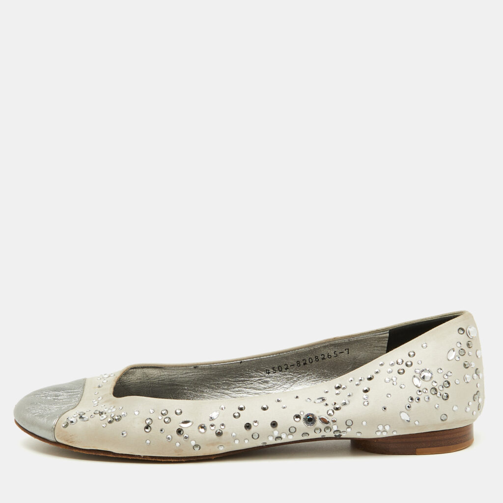 luxury-women-gina-used-shoes-p1086214-001 Gina Light Grey/Silver Satin and Leather Crystal Embellished Ballet Flats Size 40