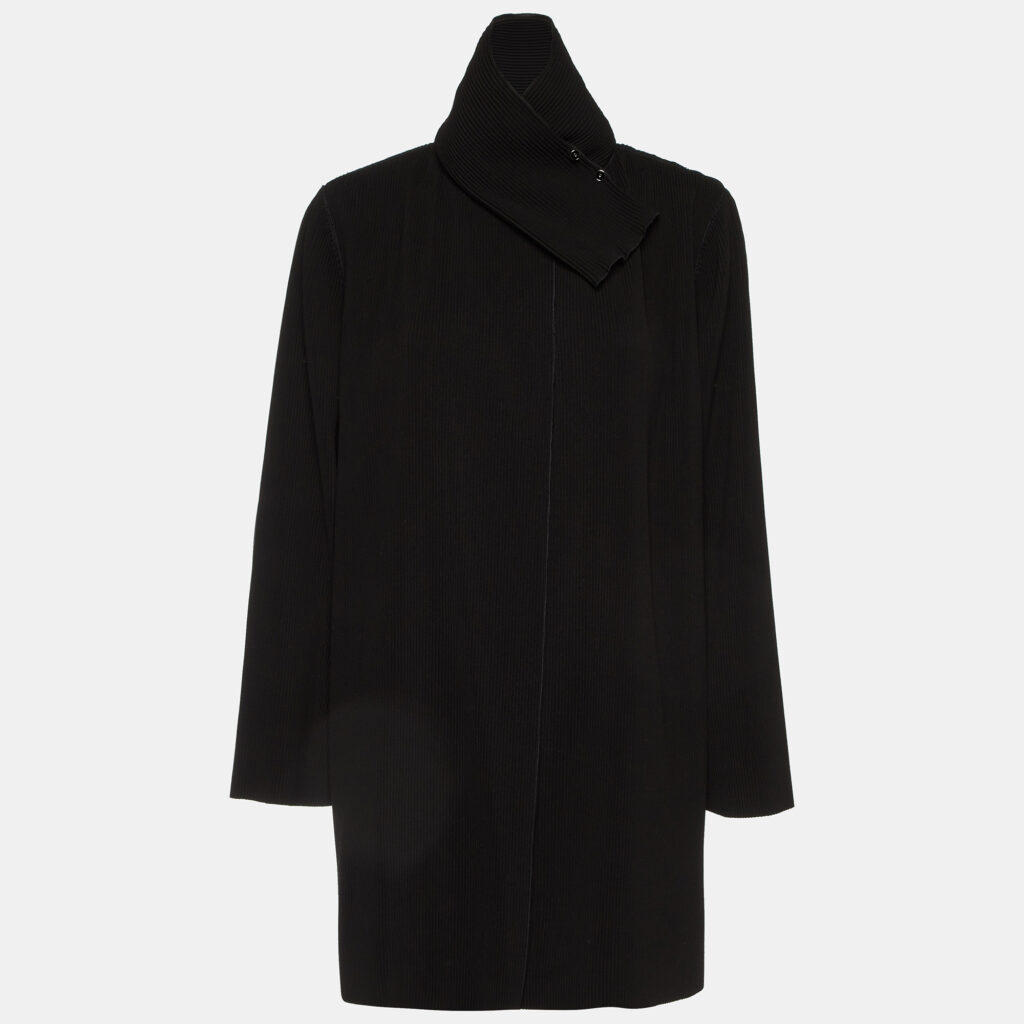 luxury-women-giorgio-armani-used-clothes-p1102138-006 Giorgio Armani Black Plisse Jacket L