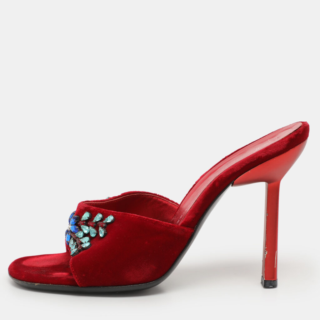 luxury-women-giuseppe-zanotti-used-shoes-p1121312-001 Giuseppe Zanotti Red Velvet Crystal Embellished Sandals Size 37