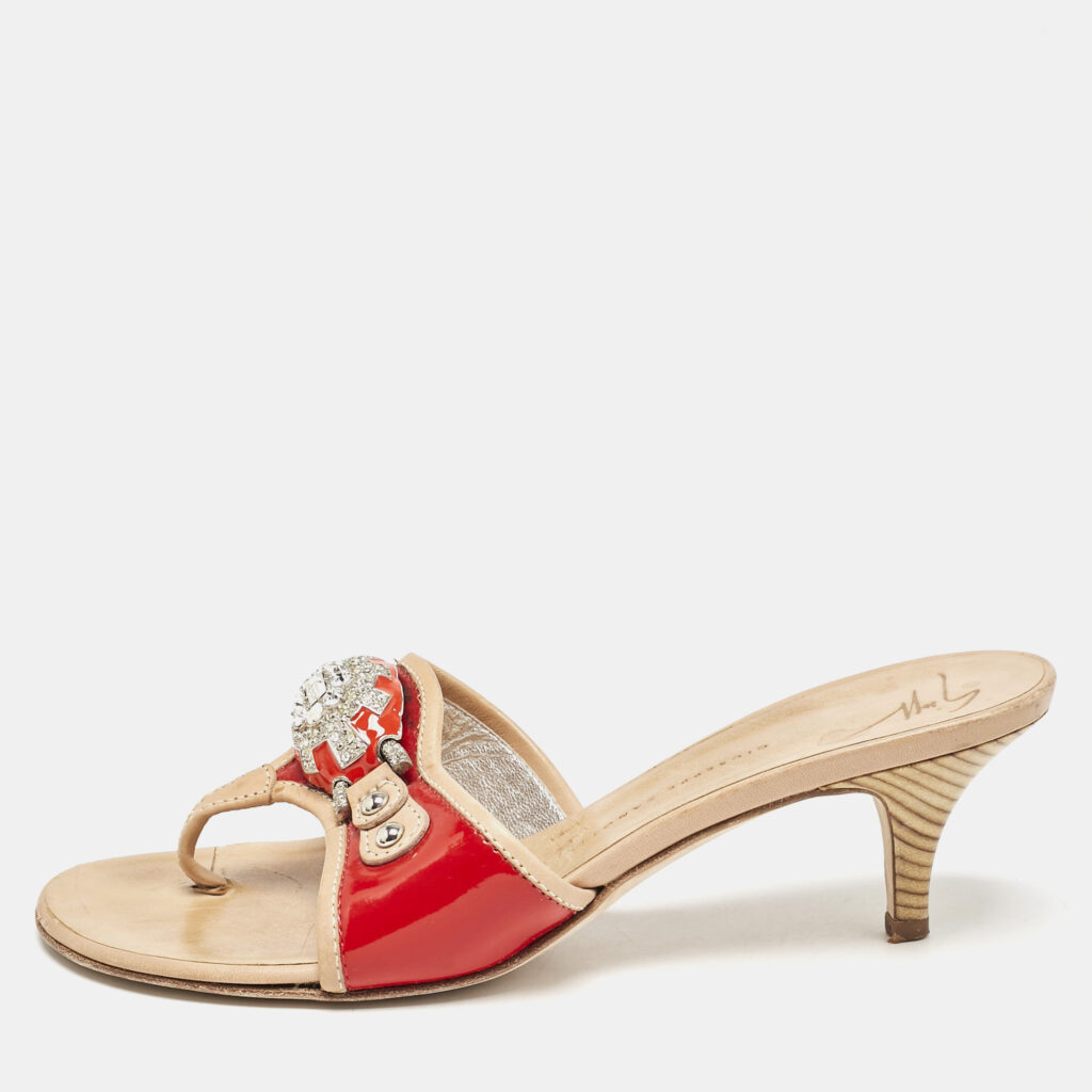 luxury-women-giuseppe-zanotti-used-shoes-p1147217-007 Giuseppe Zanotti Red/Red Leather And Patent Crystal Embellished Slide Sandals Size 38