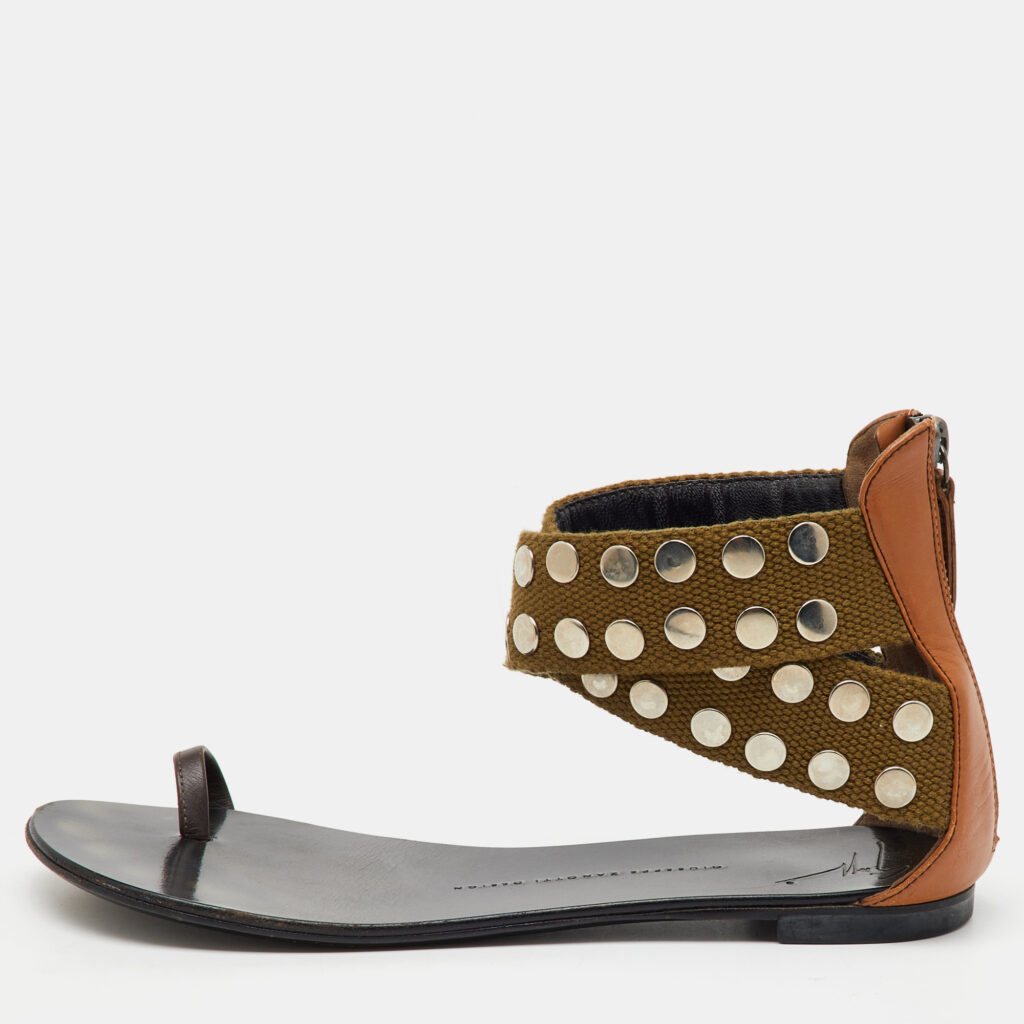 luxury-women-giuseppe-zanotti-used-shoes-p1150008-009 Giuseppe Zanotti Multicolor Studded Canvas and Leather Toe Ring Flat Sandals Size 38