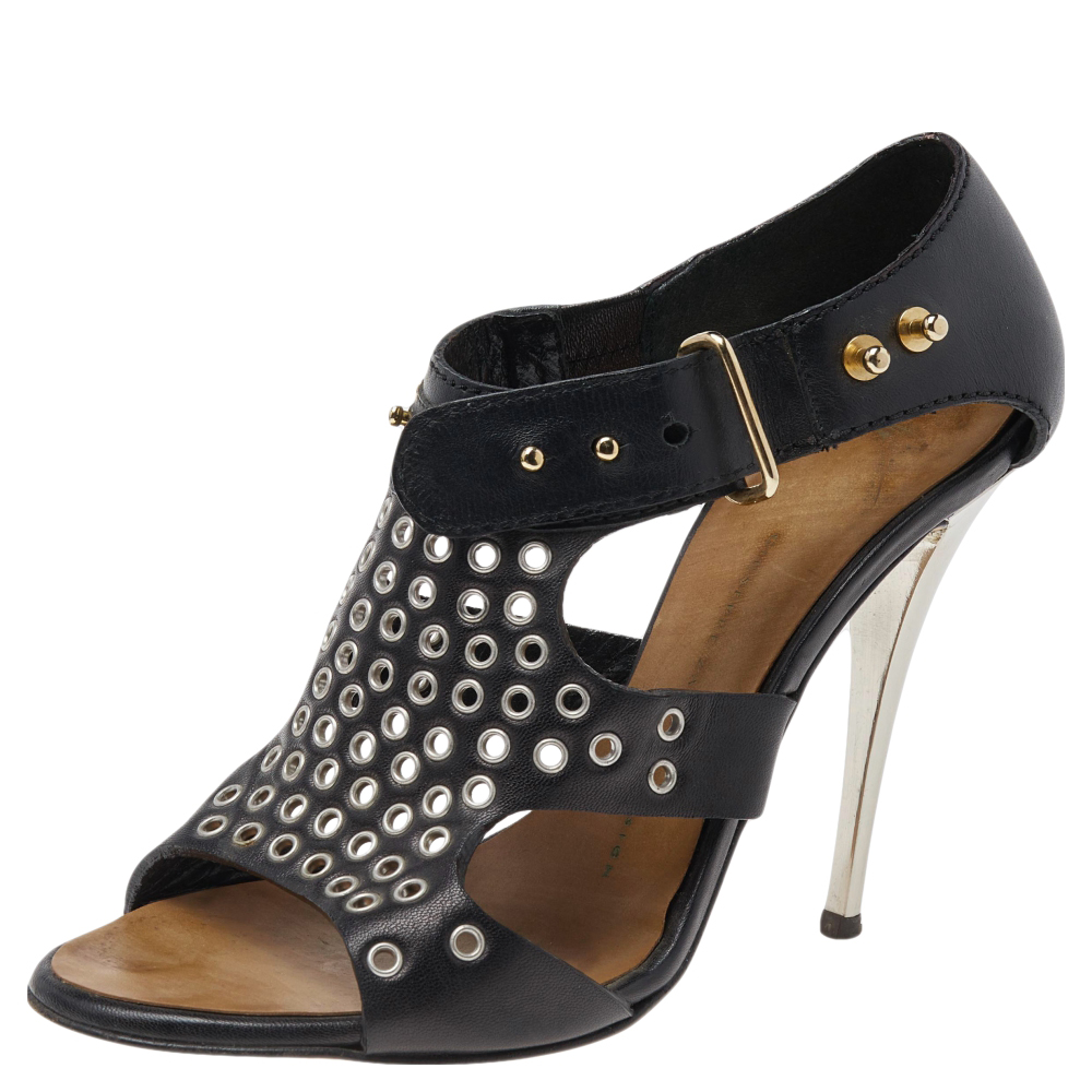 luxury-women-giuseppe-zanotti-used-shoes-p494947-010 Giuseppe Zanotti Black Leather Eyelet Ankle Strap Sandals Size 36
