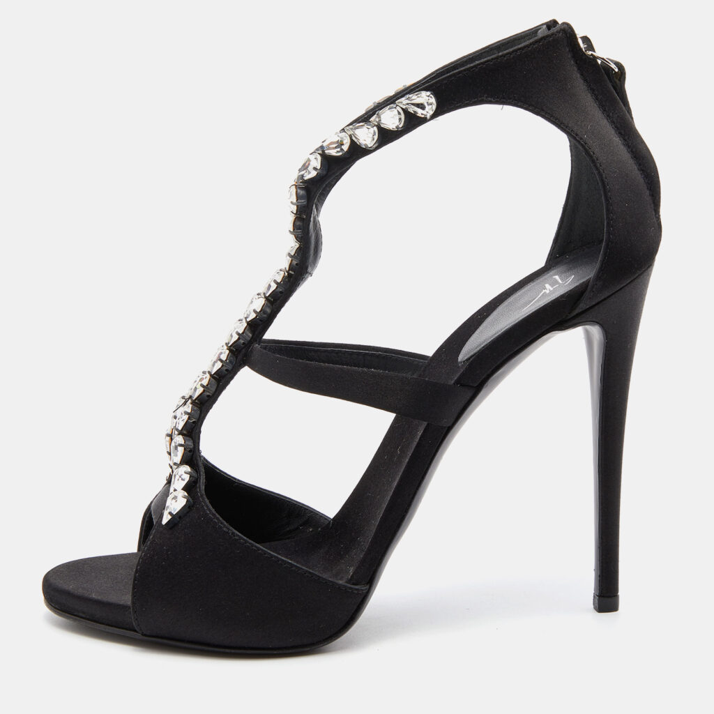 Giuseppe Zanotti Black Leather Crystal Embellished Pumps Size 38