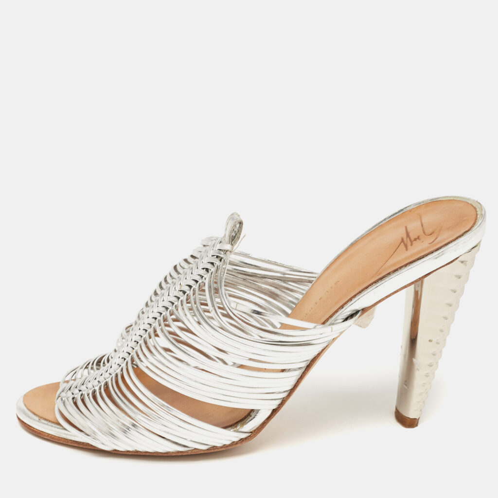 luxury-women-giuseppe-zanotti-used-shoes-p925027-008 Giuseppe Zanotti Silver Leather Strappy Mules Size 35