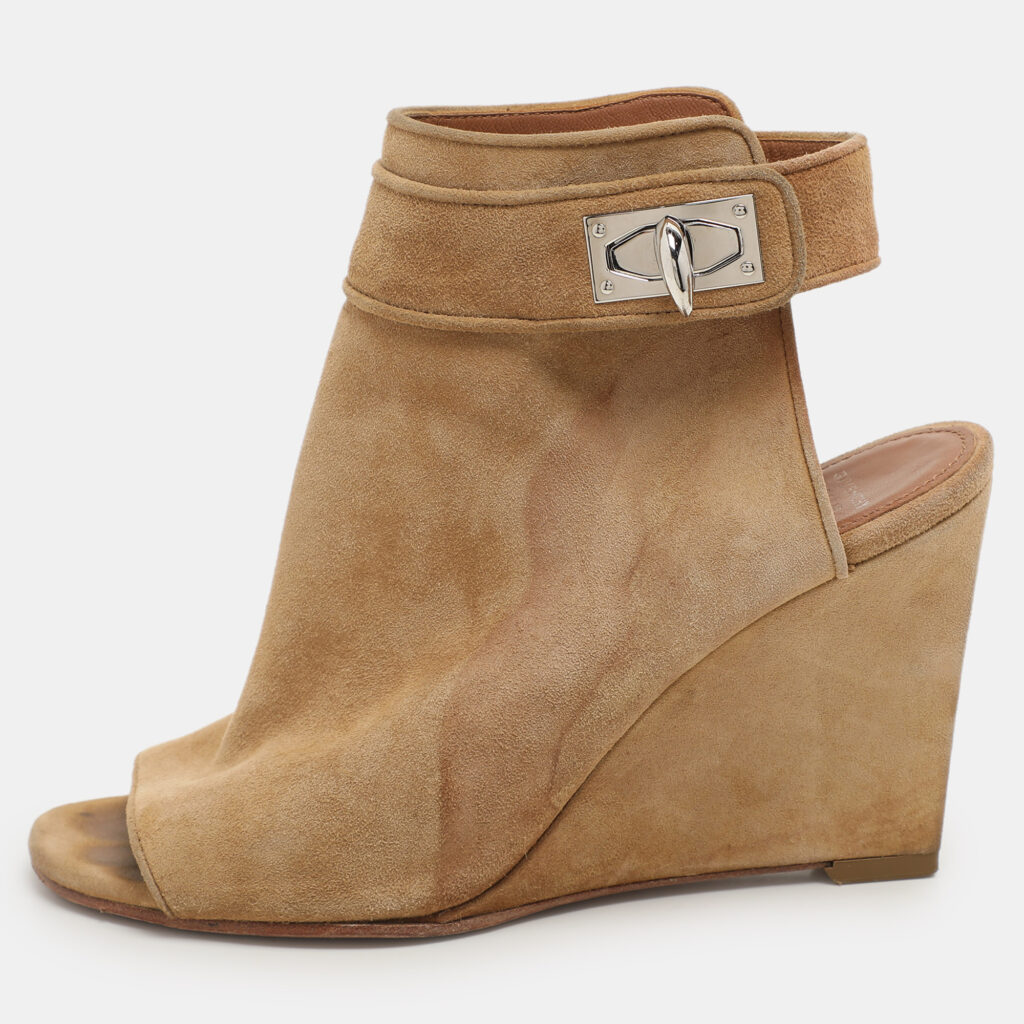 luxury-women-givenchy-used-shoes-p1155124-006 Givenchy Beige Suede Shark Lock Peep-Toe Wedge Booties Size 35