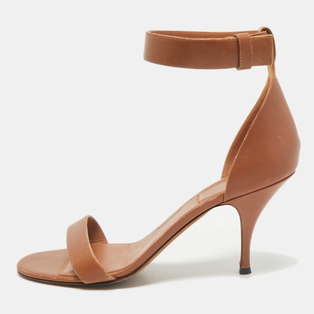 luxury-women-givenchy-used-shoes-p1166590-001 Givenchy Tan Leather Ankle Strap Sandals Size 40
