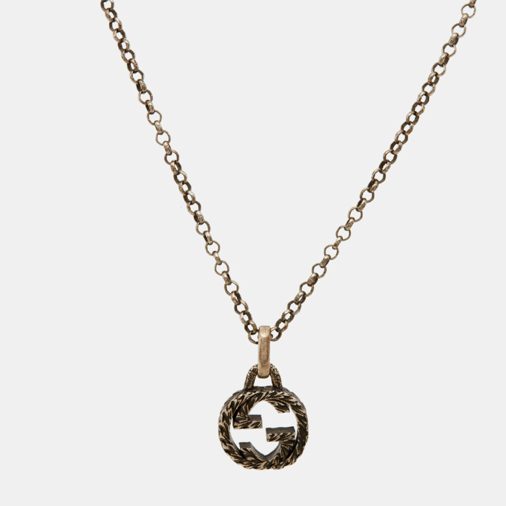 luxury-women-gucci-used-accessories-p923422-004 Gucci Interlocking GG Sterling Silver Pendant Necklace