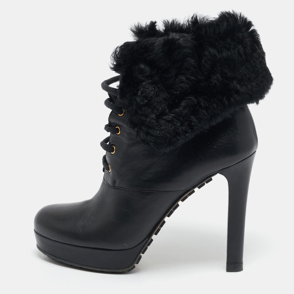luxury-women-gucci-used-shoes-p1134026-009 Gucci Black Leather and Fur Lace Up Platform Ankle Boots Size 37