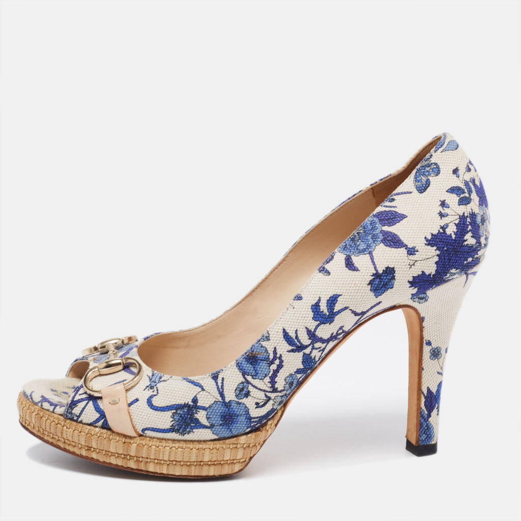 luxury-women-gucci-used-shoes-p647391-004-2 Gucci White/Blue Floral Print Canvas Horsebit Peep Toe Platform Pumps Size 40.5