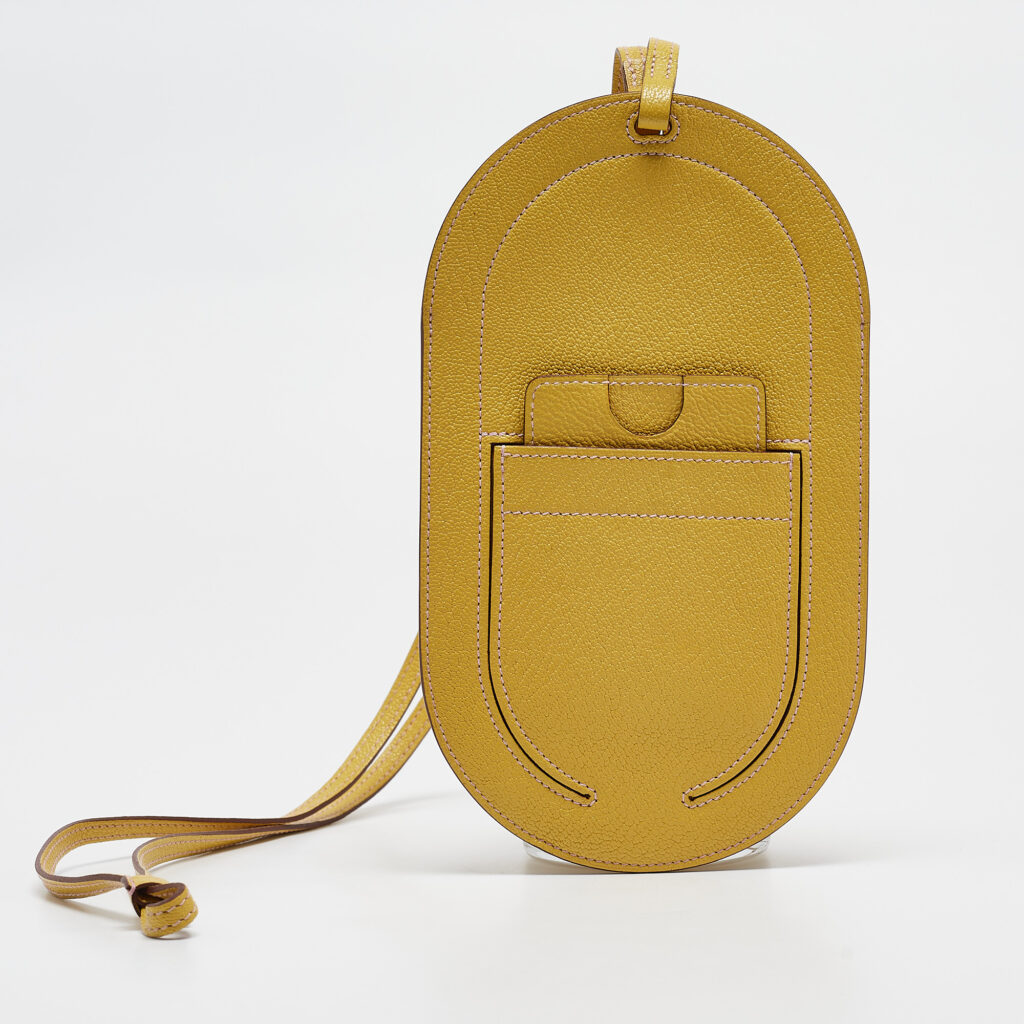 luxury-women-hermes-used-accessories-p1025062-001 Hermes Lime Chevre Mysore Leather In-the-Loop Phone To Go GM Case