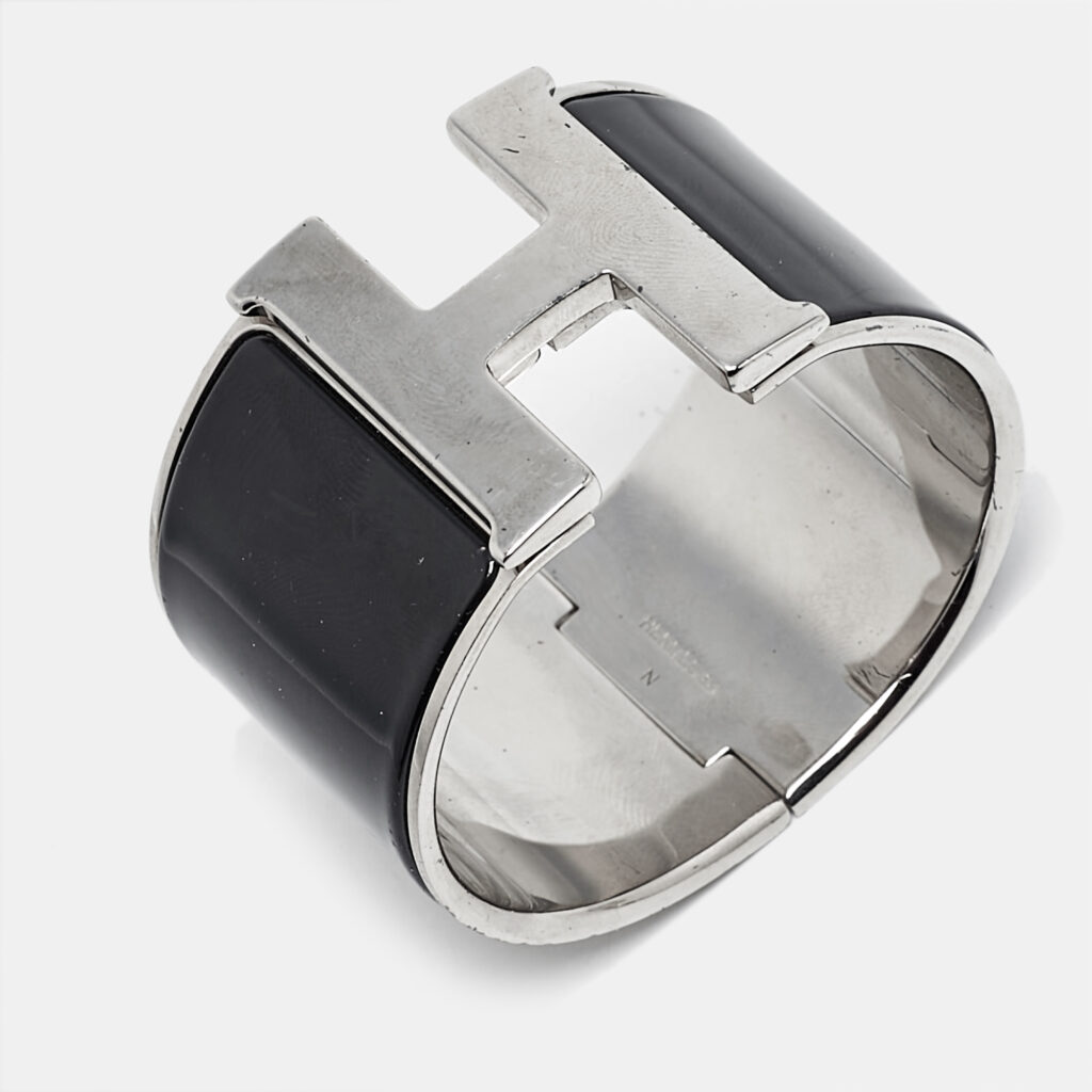 luxury-women-hermes-used-accessories-p1154266-005 Hermes Clic Clac H Black Enamel Palladium Plated Extra Wide Bracelet