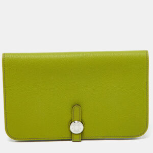 hermes anis green taurillon togo leather dogon duo wallet