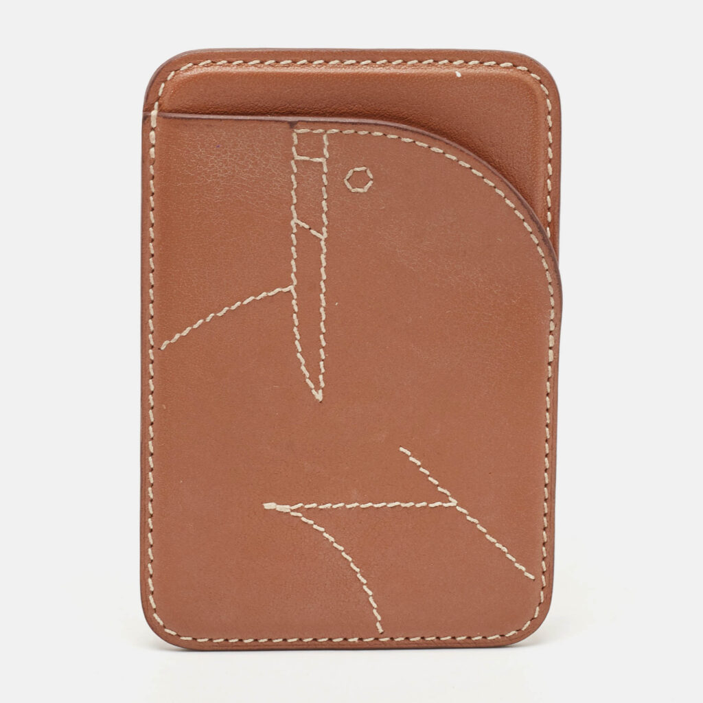 luxury-women-hermes-used-handbags-p1134005-007 Hermès Gold Swift Leather Walrus MagSafe Card Holder