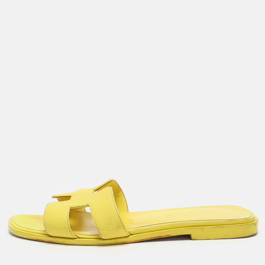 luxury-women-hermes-used-shoes-p1047059-010 Hermes Yellow Leather Oran Flat Slides Size 36