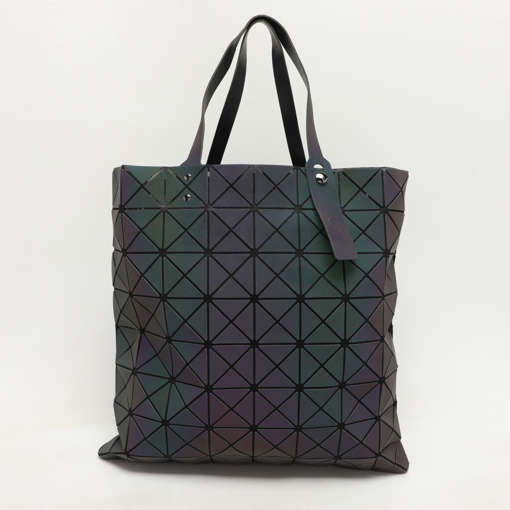 luxury-women-issey-miyake-used-handbags-p1157829-002 Issey Miyake Multicolor Iridescent Effect Synthetic Leather and Mesh Bao Bao Prism Tote