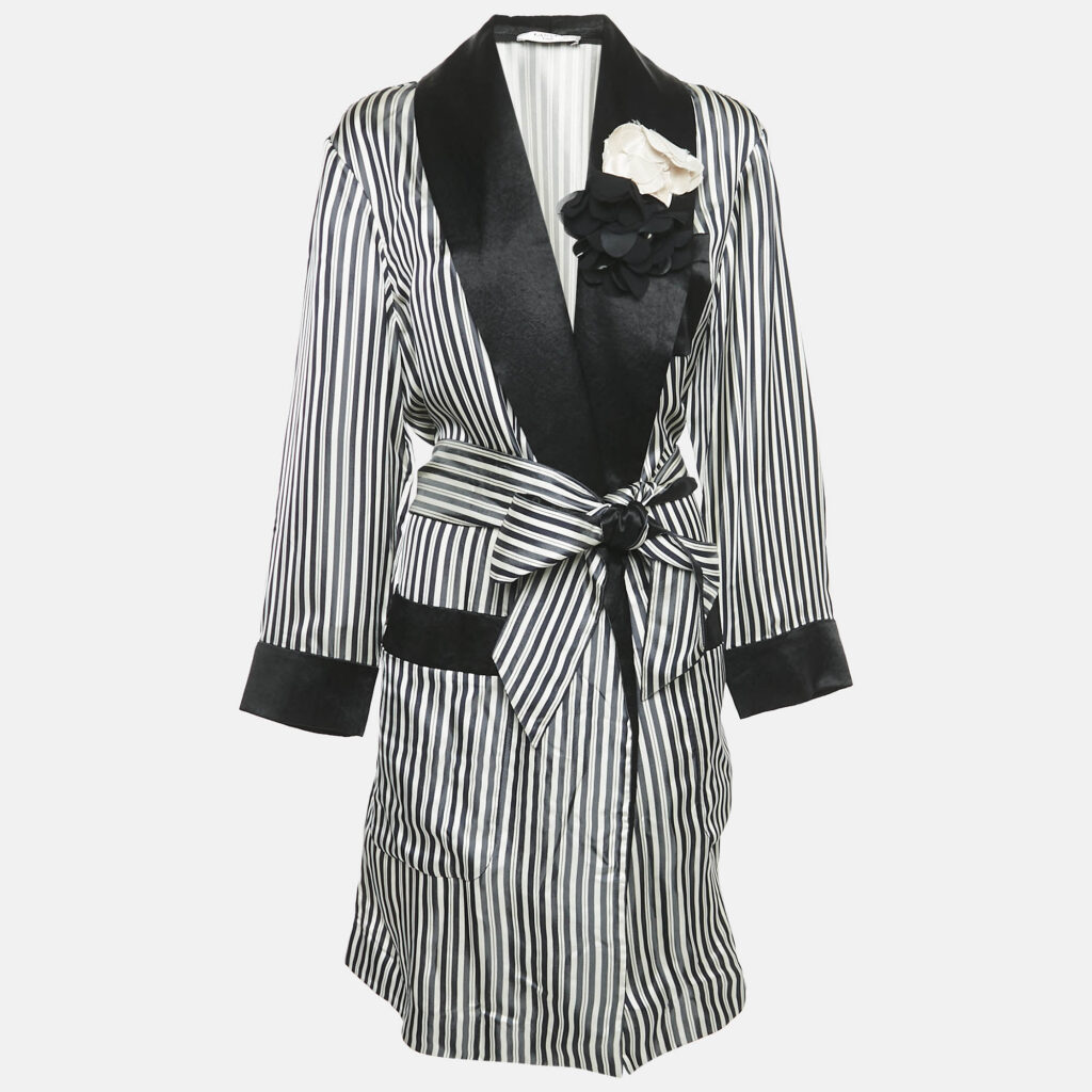 luxury-women-lanvin-used-clothes-p1135385-001.jpg Lanvin Navy Black/White Stripe Satin Floral Applique Coat M