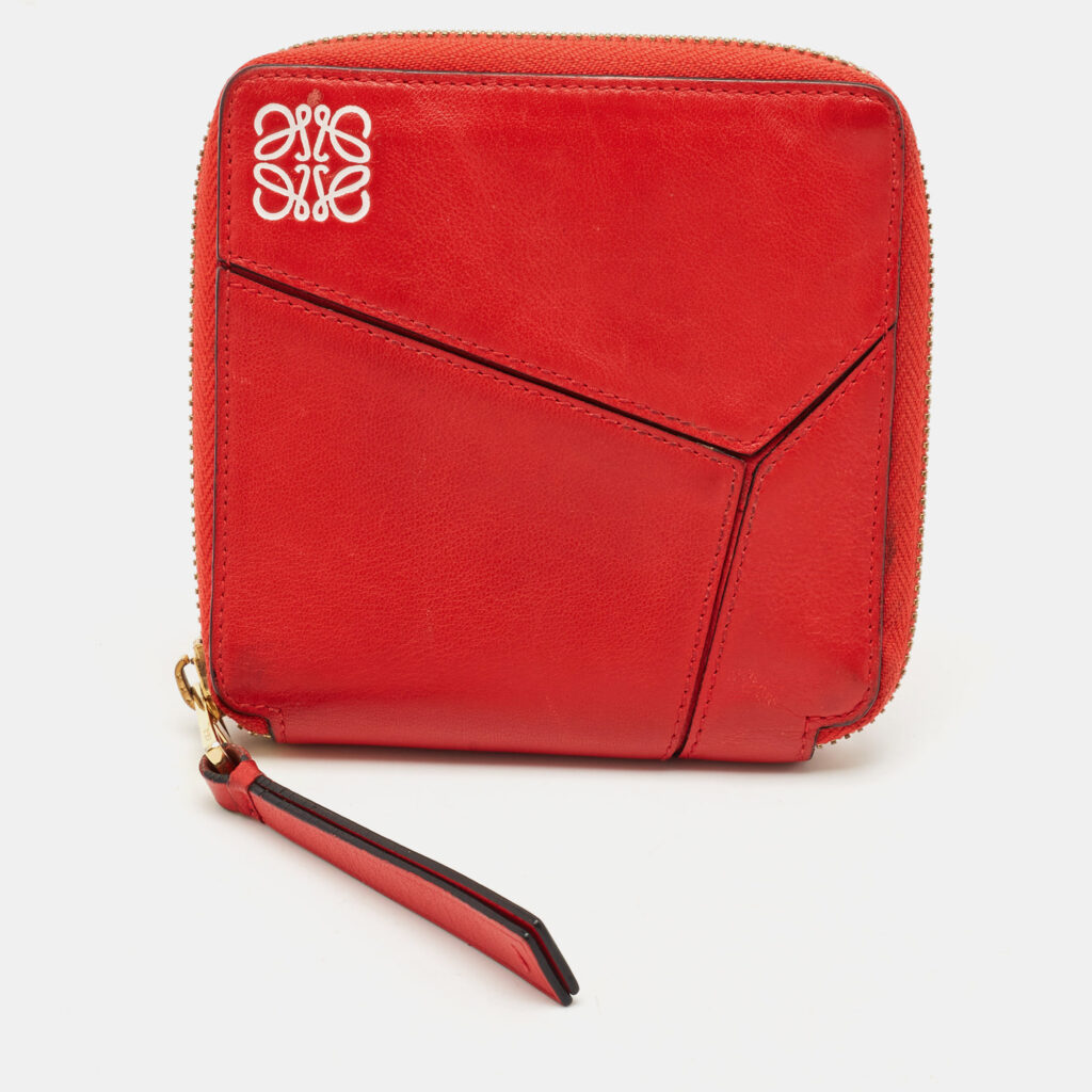 luxury-women-loewe-used-handbags-p1155105-009 Loewe Red Leather Puzzle Zip Compact Wallet