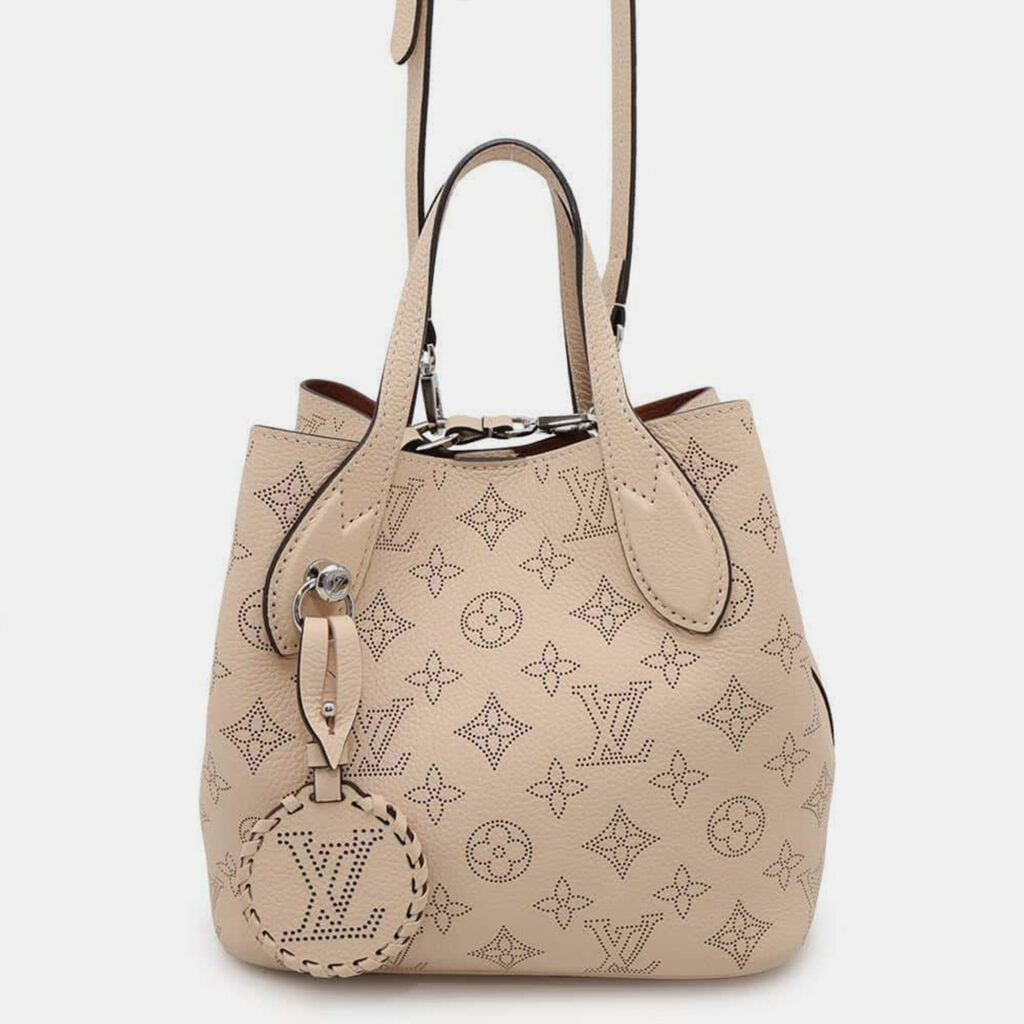 luxury-women-louis-vuitton-used-handbags-p1111224-002 Louis Vuitton Monogram Mahina Blossom PM Bag