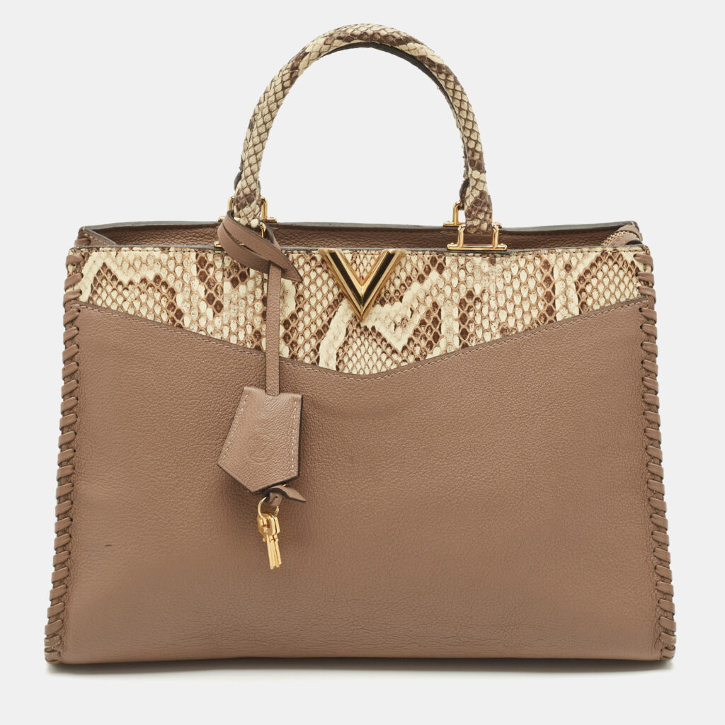 luxury-women-louis-vuitton-used-handbags-p1143274-010 Louis Vuitton Beige/Cream Leather and Python Very Zipped Bag