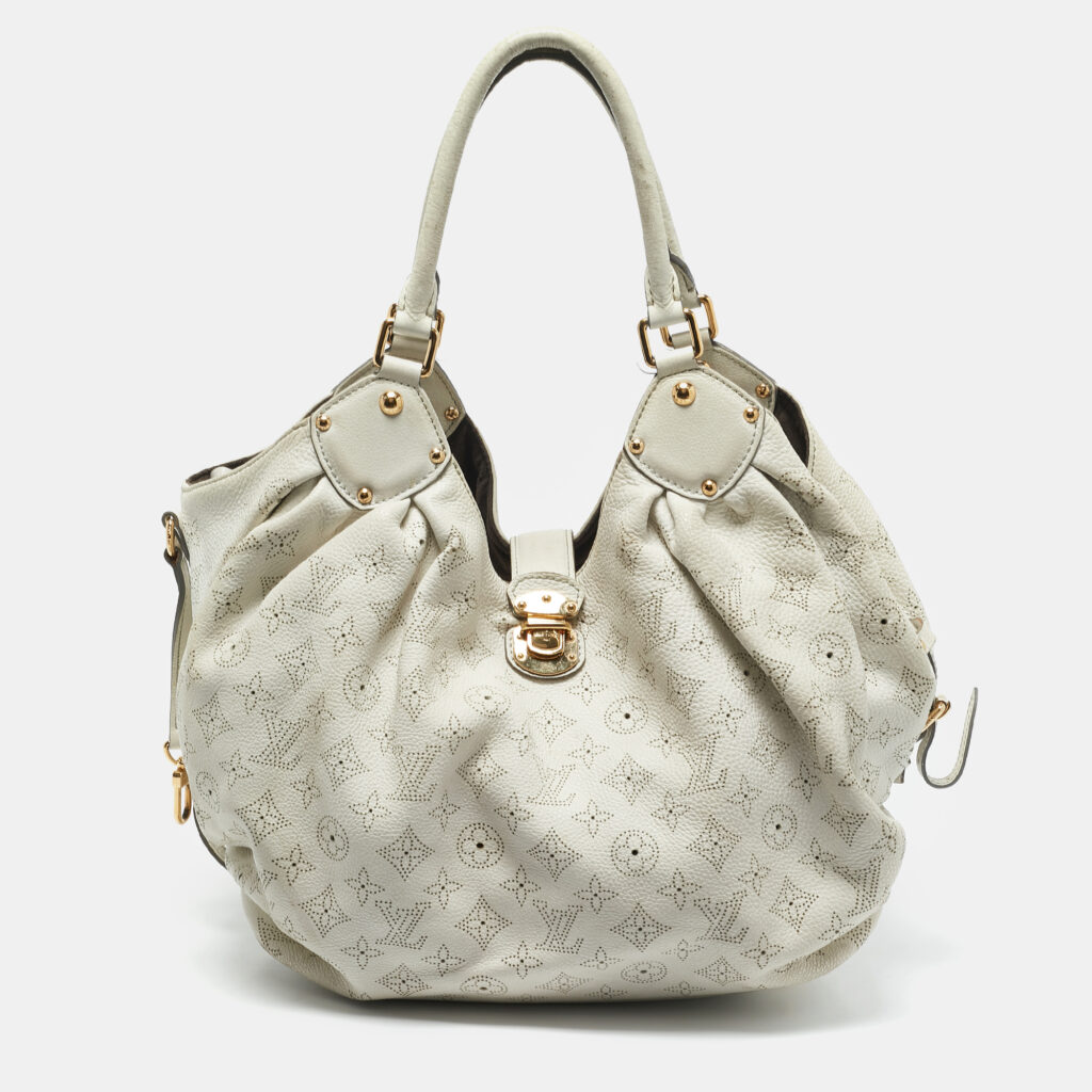 luxury-women-louis-vuitton-used-handbags-p1150836-017 Louis Vuitton White Monogram Mahina Leather Surya L Bag