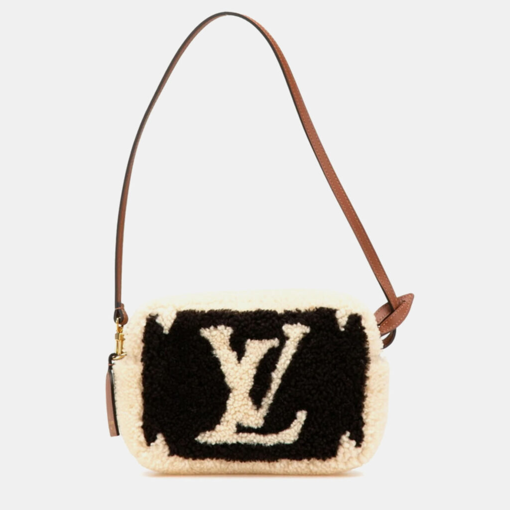 luxury-women-louis-vuitton-used-handbags-p1157483-006 Louis Vuitton Monogram Teddy Beach Pouch Bag