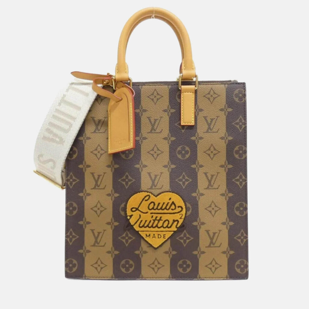 luxury-women-louis-vuitton-used-handbags-p1170010-002 Louis Vuitton Sac Plat LV Squared Monogram Stripe Messenger Handbag