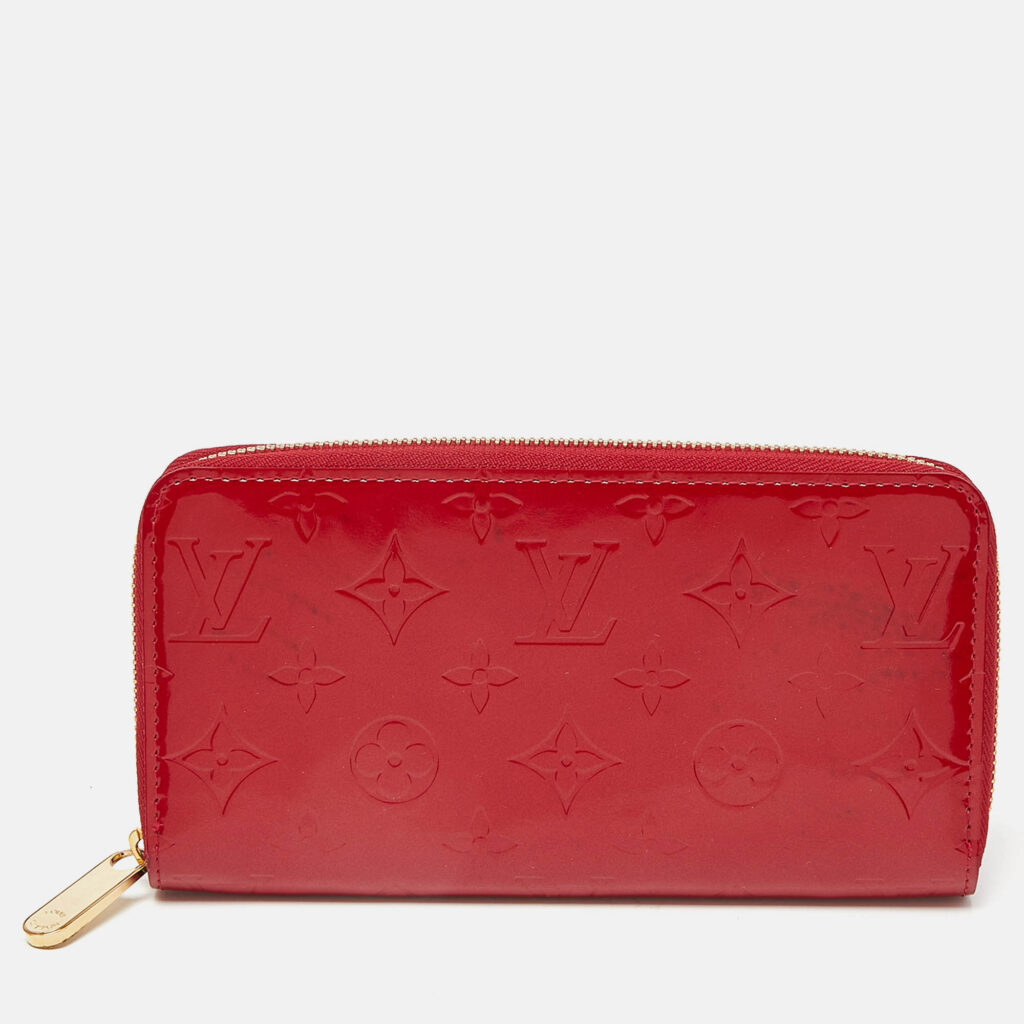 luxury-women-louis-vuitton-used-handbags-p962102-011 Louis Vuitton Pomme D’amour Monogram Vernis Zippy Wallet