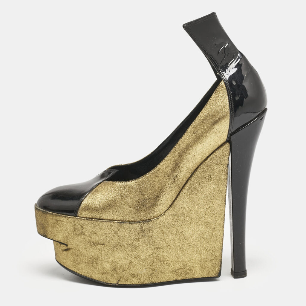luxury-women-louis-vuitton-used-shoes-p1142217-001 Louis Vuitton Gold/Black Leather and Patent Leather Wedge Pumps Size 38.5