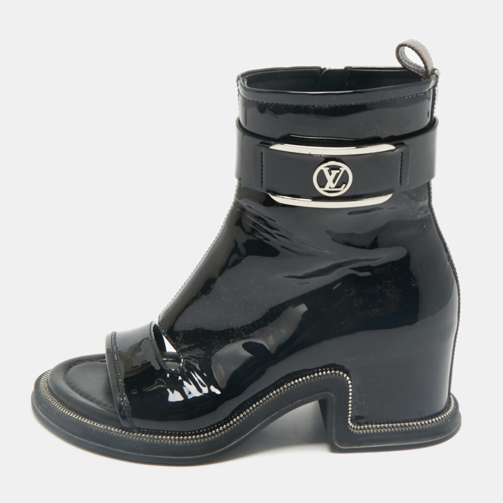 luxury-women-louis-vuitton-used-shoes-p1169365-001.jpg Louis Vuitton Black Patent Leather Moonlight Ankle Boots Size 37