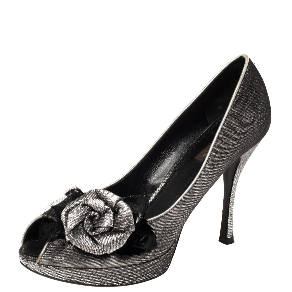 luxury-women-louis-vuitton-used-shoes-p433978-008 Louis Vuitton Silver Lurex Fabric Floral Peep Toe Pumps Size 39