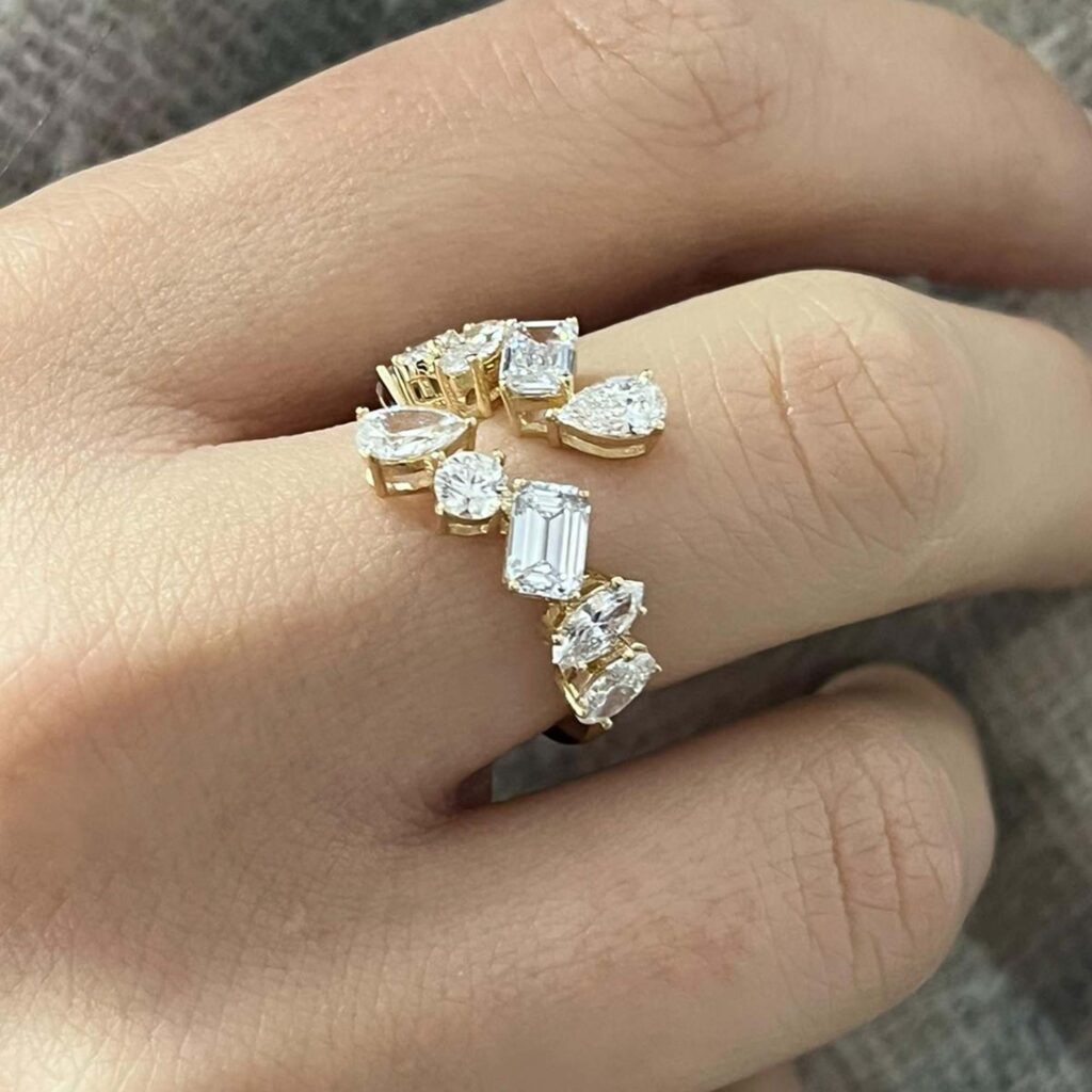 luxury-women-made-by-man-new-fine-jewelry-p1132082-001 14K Yellow Gold Fancy Lab Grown Band (2.60 ctw) US 7