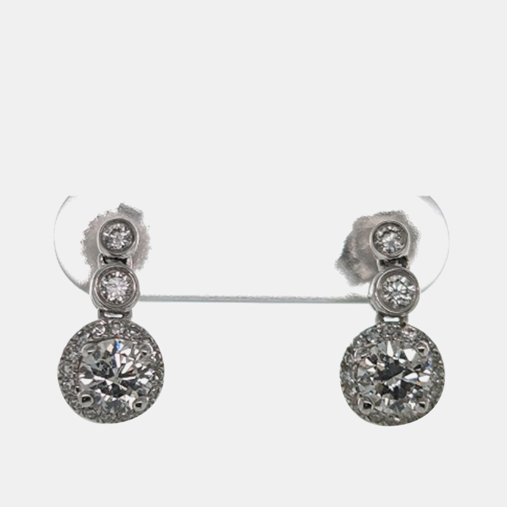 luxury-women-made-by-man-used-fine-jewelry-p1099457-002 14K Yellow gold Blue Round Cut White Halo Lab Grown Diamonds Earrings (0.903Ct)