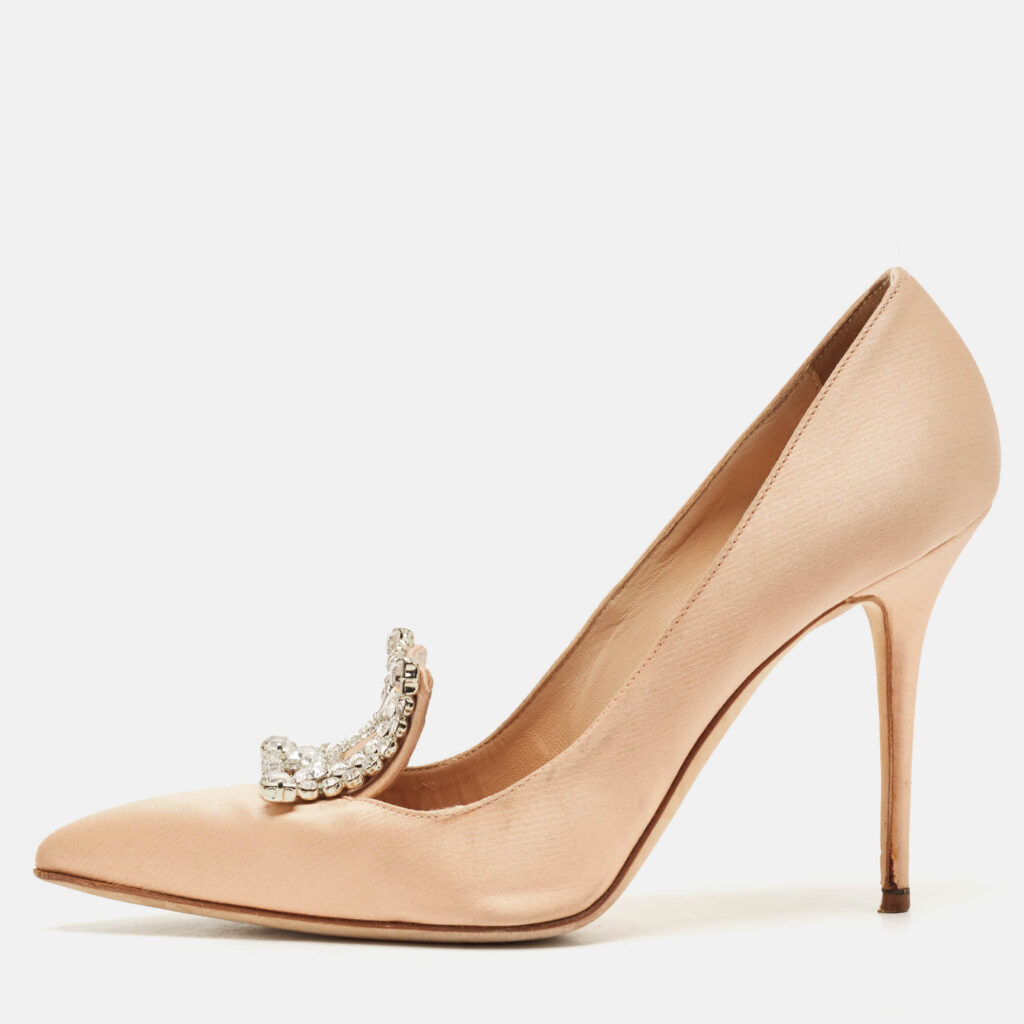 Manolo Blahnik Dusty Pink Satin Borlak Crystal Embellished Pumps Size 38.5