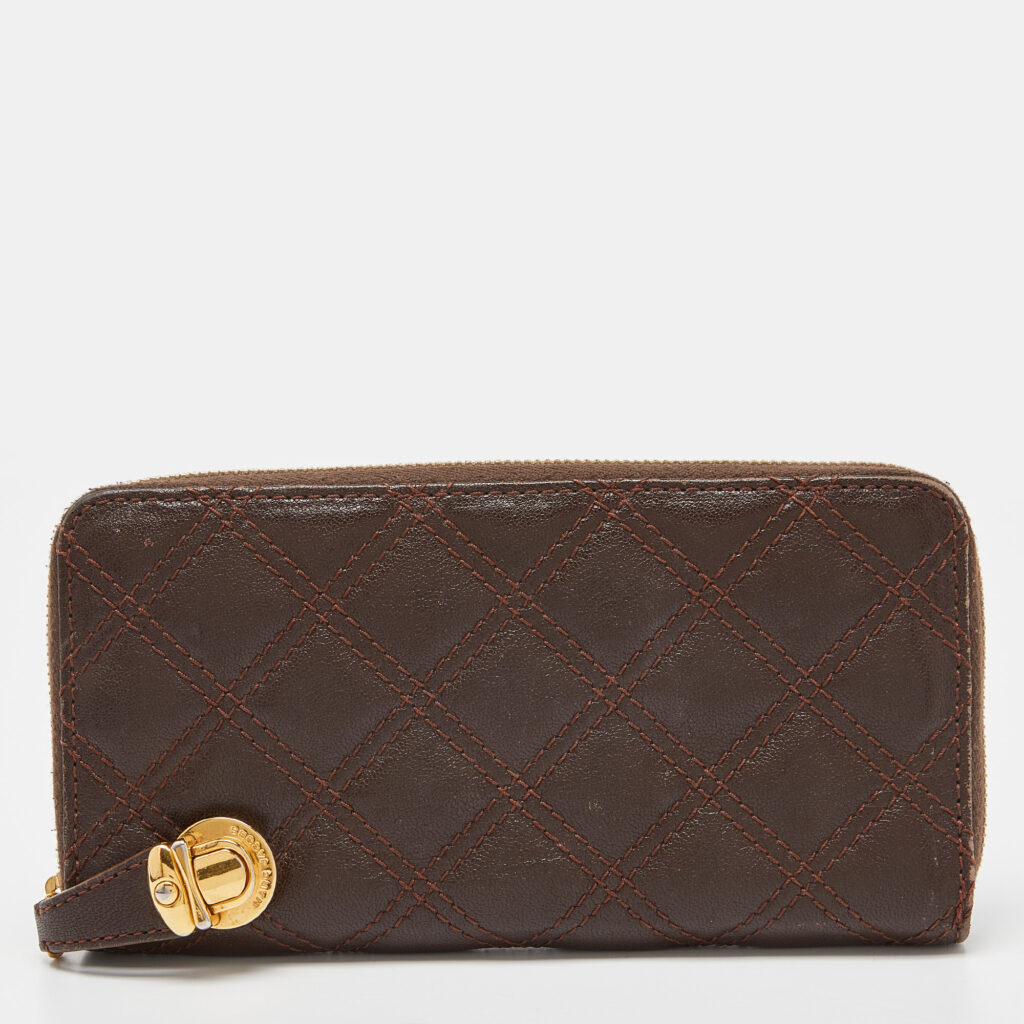 luxury-women-marc-jacobs-used-handbags-p838791-006 Marc Jacobs Brown Quilted Leather Deluxe Zip Around Wallet