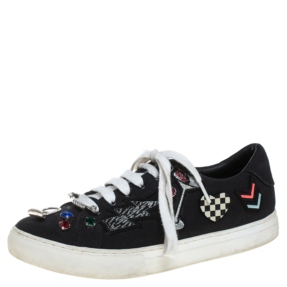 luxury-women-marc-jacobs-used-shoes-p386089-002 Marc Jacobs Black Canvas Patches And Embellished Low Top Sneakers Size 39