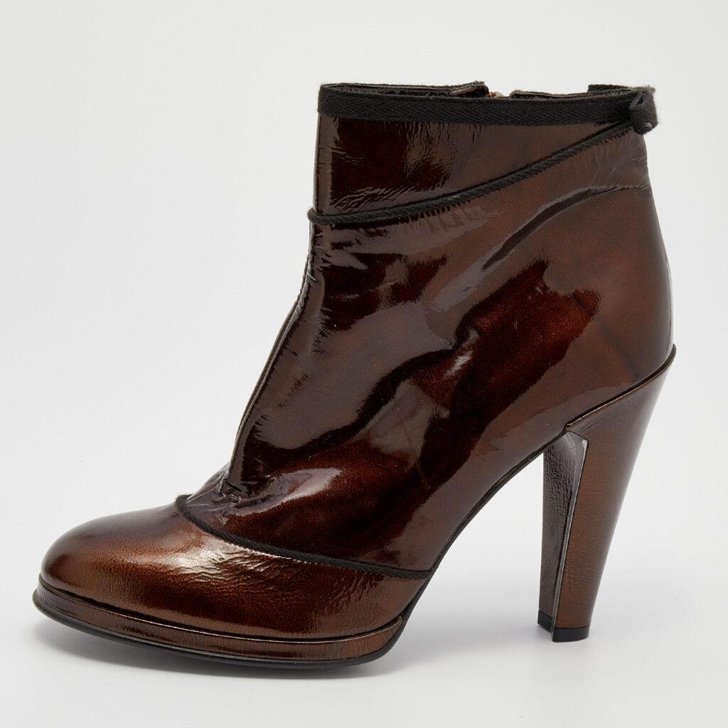 luxury-women-marc-jacobs-used-shoes-p666358-002-1 Marc Jacobs Metallic Bronze Patent Leather Ankle Length Boots Size 40.5