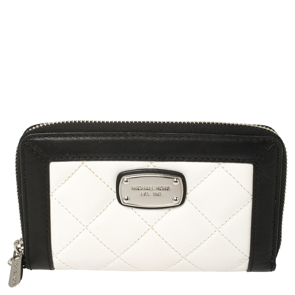 luxury-women-michael-kors-used-handbags-p450677-003 Michael Kors White/Black Quilted Leather Wristlet Wallet