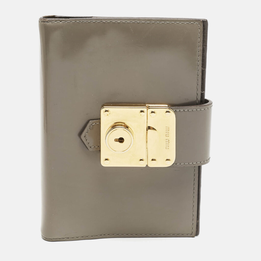 luxury-women-miu-miu-used-accessories-p1149252-001 Miu Miu Grey Brushed Leather Agenda Cover