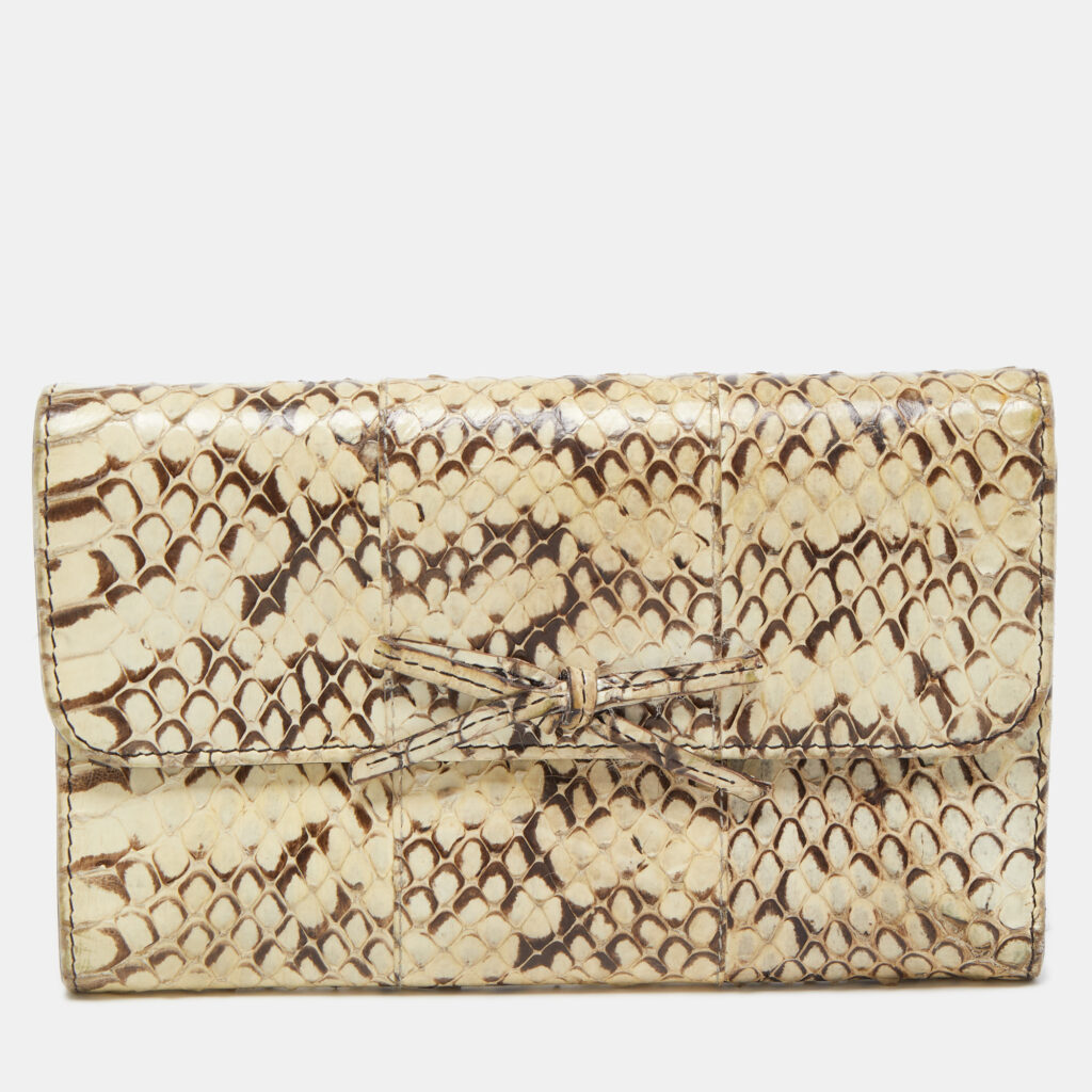 luxury-women-miu-miu-used-handbags-p791753-001 Miu Miu Cream Watersnake Leather Bow Flap Compact Wallet