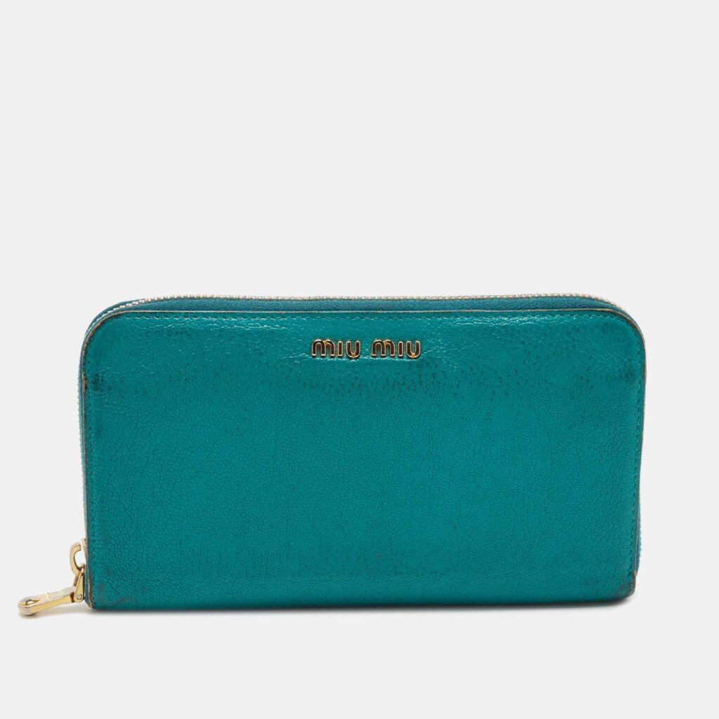 luxury-women-miu-miu-used-handbags-p813970-005 Miu Miu Green Leather Zip Around Wallet