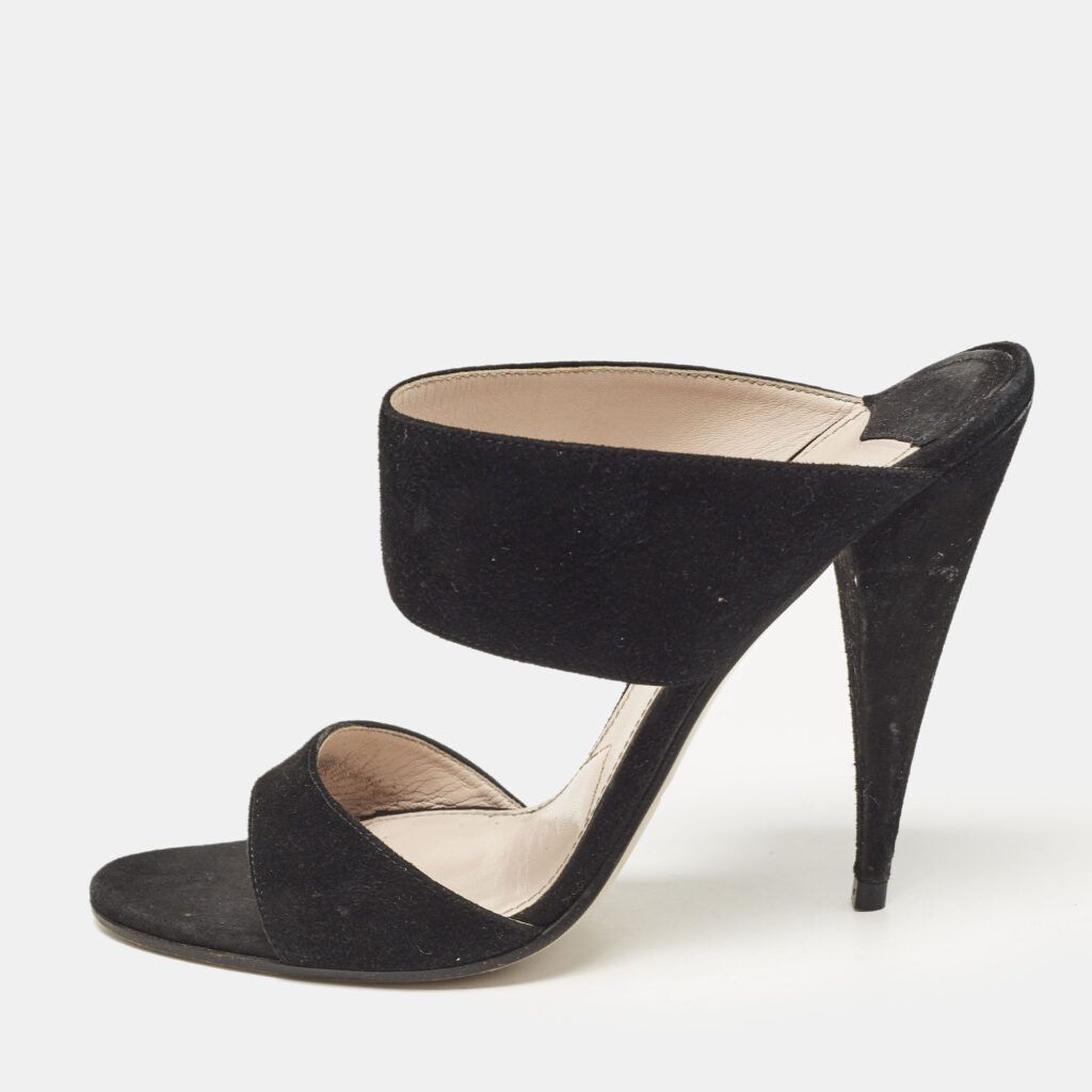 luxury-women-miu-miu-used-shoes-p1107284-003 Miu Miu Black Suede Banded Sandals Size 38.5