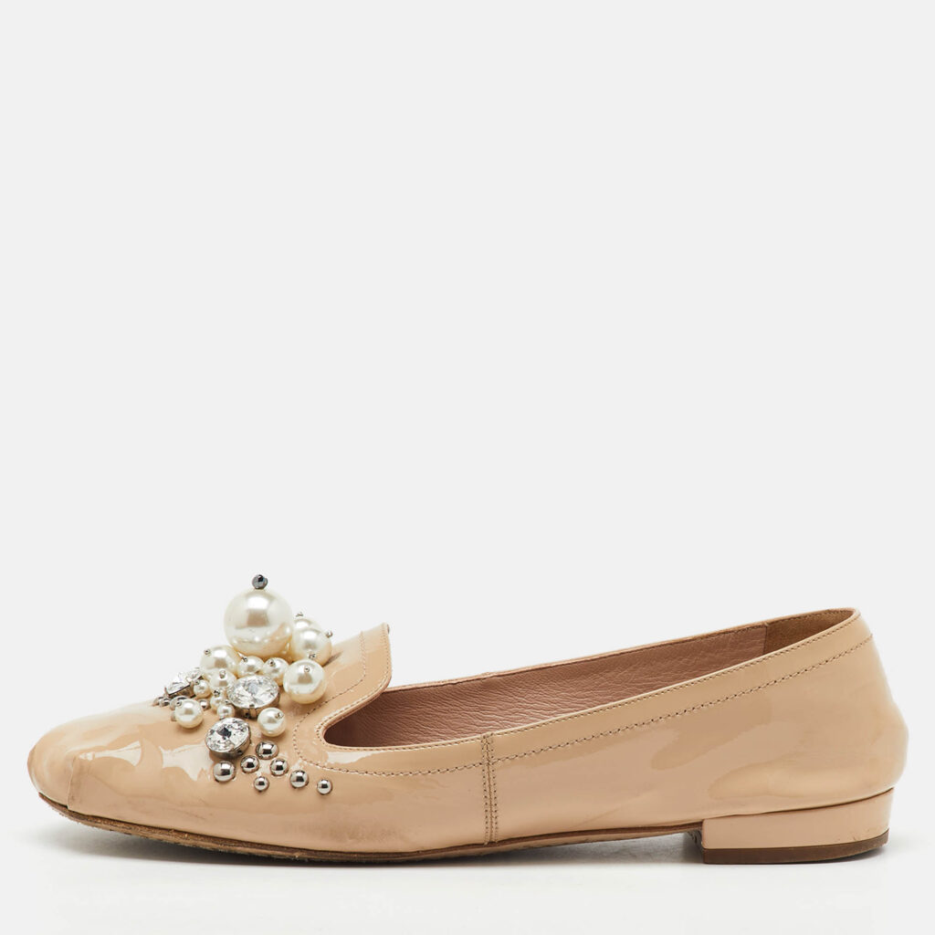 luxury-women-miu-miu-used-shoes-p1146653-010.jpg Miu Miu Beige Patent Leather Faux Pearls Ballet Flats Size 36