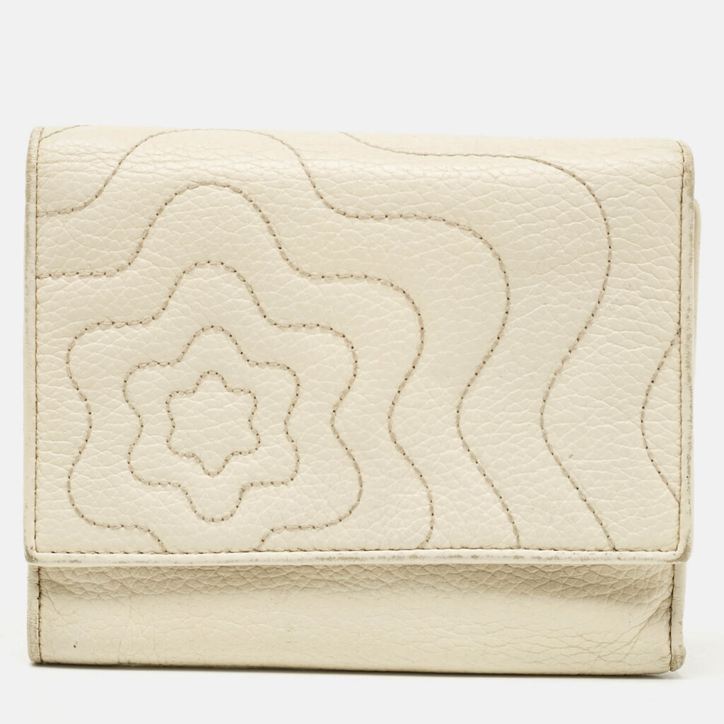 luxury-women-montblanc-used-handbags-p1086596-017 Montblanc White Leather Starisma Compact Trifold Wallet