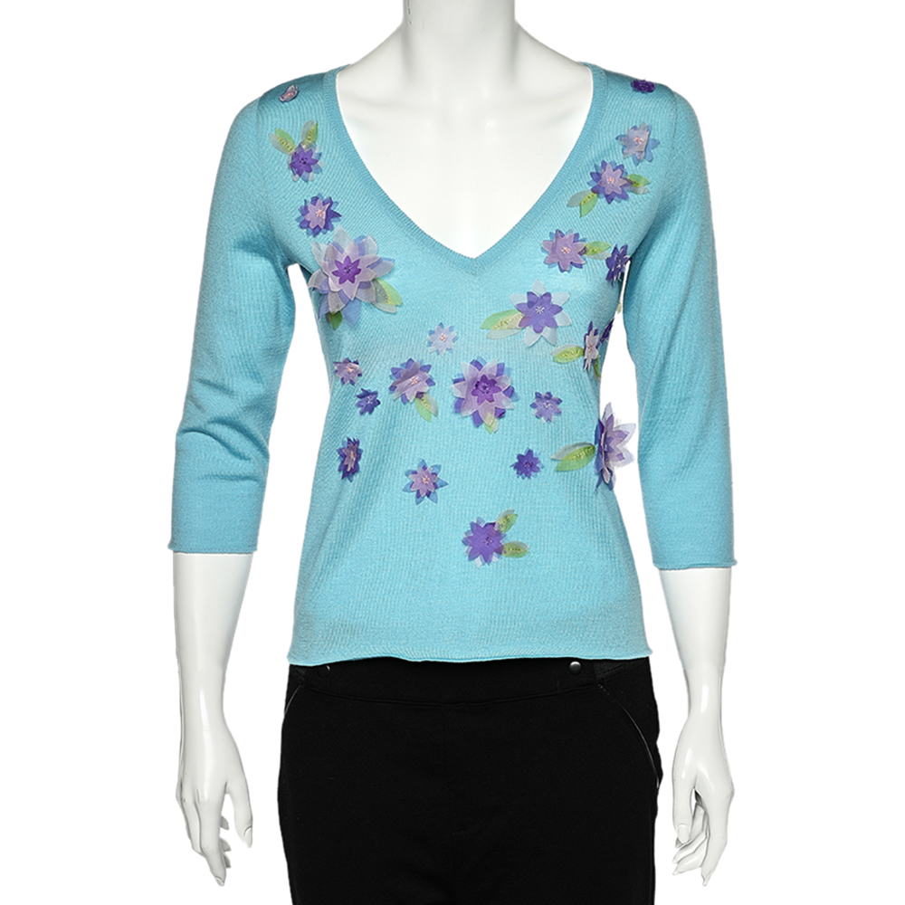 luxury-women-moschino-cheap-and-chic-used-clothes-p541431-007-2 Moschino Cheap and Chic Blue Wool Floral Applique V-Neck Sweater M