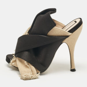 N&ordm;21  Beige/Black Canvas and Satin Raso Knot Mules Size 35.5