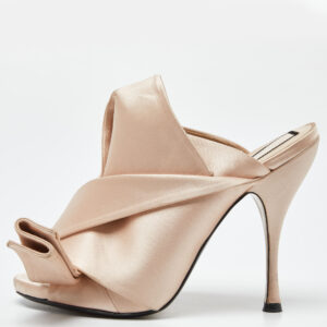 N&deg;21 Beige Pleated Satin Ronny Mules Size 39