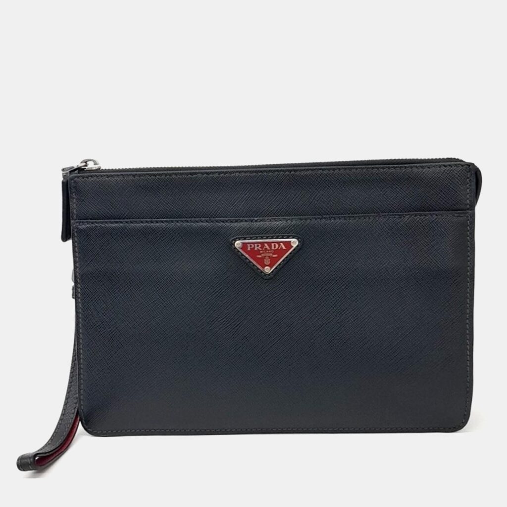 luxury-women-prada-used-handbags-p1044000-004 Prada Saffiano Treble Clutch